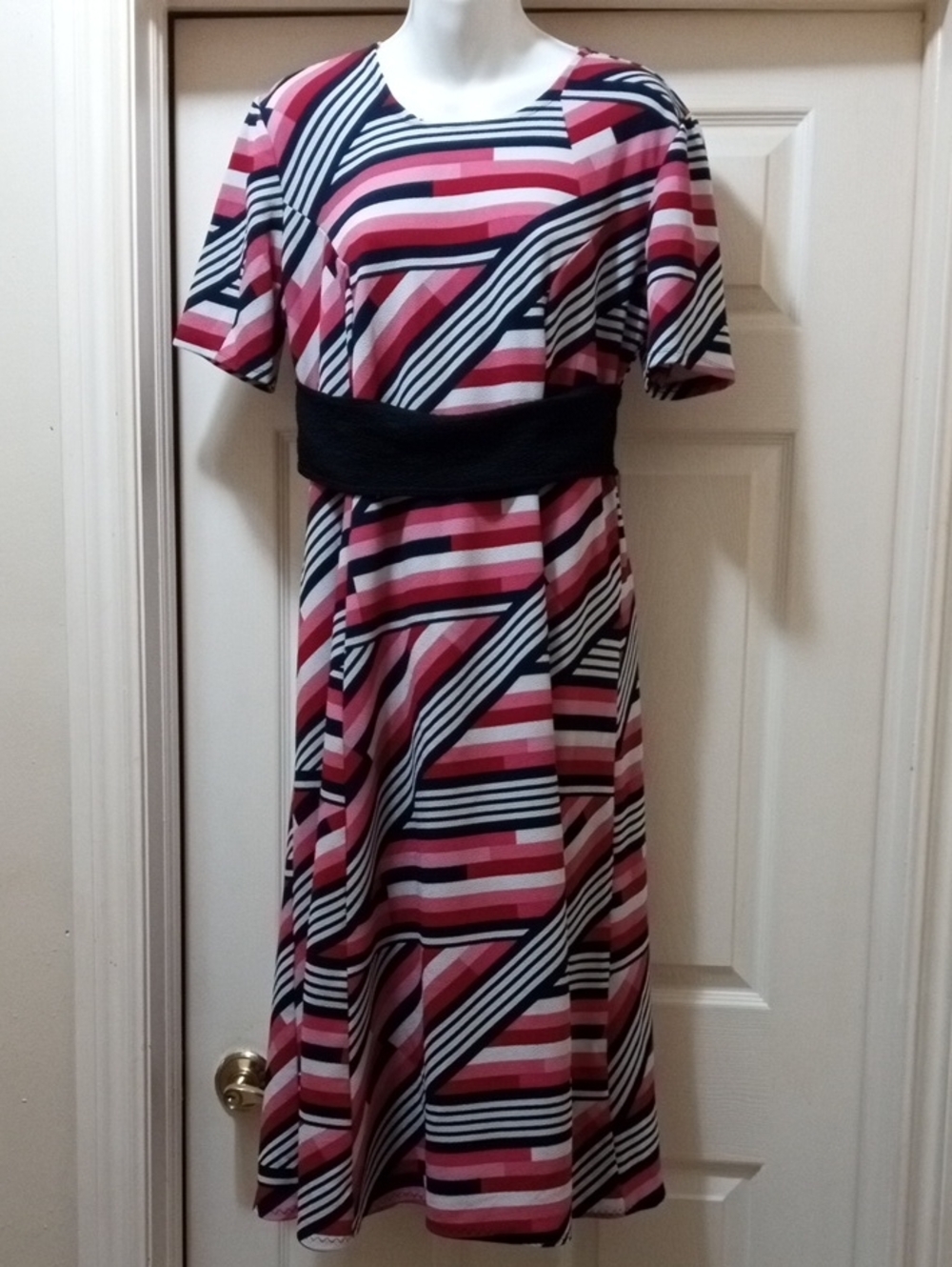 $8>>>>Striped Pink and Black Midi Dress with Waistband Bust 42 Waist 36